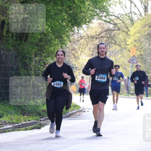 12.04.2026 - 45. Internationalen Wilhelmsburger Insellauf Yannick Fuchs http://msf.ph/oto/9499294 12.04.2026 11:05:25 Laufen 2492, 2466, 4148 meine-sportfotos.de