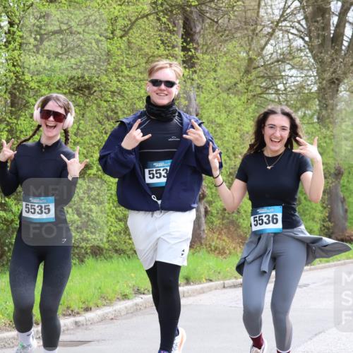 12.04.2026 - 45. Internationalen Wilhelmsburger Insellauf Yannick Fuchs http://msf.ph/oto/9499300 12.04.2026 13:14:03 Laufen 5535, 553, 5536, 5861 meine-sportfotos.de