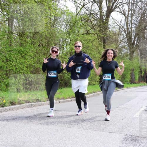 12.04.2026 - 45. Internationalen Wilhelmsburger Insellauf Yannick Fuchs http://msf.ph/oto/9499309 12.04.2026 13:14:03 Laufen 5535, 553, 5536 meine-sportfotos.de
