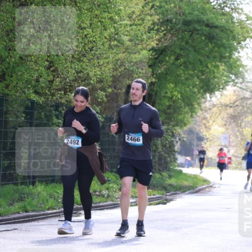 12.04.2026 - 45. Internationalen Wilhelmsburger Insellauf Yannick Fuchs http://msf.ph/oto/9499310 12.04.2026 11:05:29 Laufen 2492, 2466 meine-sportfotos.de