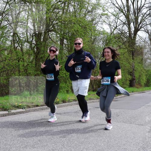 12.04.2026 - 45. Internationalen Wilhelmsburger Insellauf Yannick Fuchs http://msf.ph/oto/9499318 12.04.2026 13:14:04 Laufen 5535, 553, 5536 meine-sportfotos.de