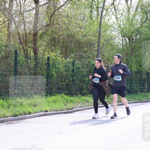 12.04.2026 - 45. Internationalen Wilhelmsburger Insellauf Yannick Fuchs http://msf.ph/oto/9499340 12.04.2026 11:05:32 Laufen 2492, 2466 meine-sportfotos.de