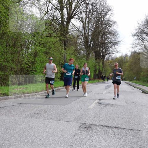 12.04.2026 - 45. Internationalen Wilhelmsburger Insellauf Yannick Fuchs http://msf.ph/oto/9499362 12.04.2026 13:14:09 Laufen 2616, 5861, 2509, 2483 meine-sportfotos.de