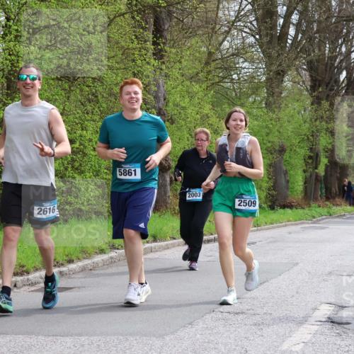 12.04.2026 - 45. Internationalen Wilhelmsburger Insellauf Yannick Fuchs http://msf.ph/oto/9499370 12.04.2026 13:14:10 Laufen 2616, 5861, 2003, 2509, 2483 meine-sportfotos.de