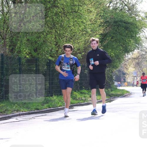 12.04.2026 - 45. Internationalen Wilhelmsburger Insellauf Yannick Fuchs http://msf.ph/oto/9499386 12.04.2026 11:05:43 Laufen 4148, 147, 2581 meine-sportfotos.de