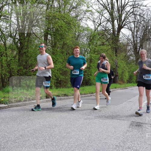 12.04.2026 - 45. Internationalen Wilhelmsburger Insellauf Yannick Fuchs http://msf.ph/oto/9499390 12.04.2026 13:14:11 Laufen 2616, 5861, 2509, 2483 meine-sportfotos.de