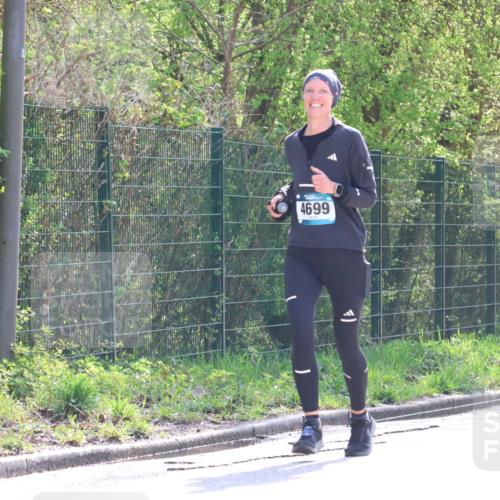 12.04.2026 - 45. Internationalen Wilhelmsburger Insellauf Yannick Fuchs http://msf.ph/oto/9499431 12.04.2026 11:06:05 Laufen 4699 meine-sportfotos.de