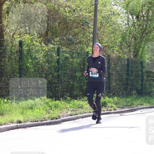 12.04.2026 - 45. Internationalen Wilhelmsburger Insellauf Yannick Fuchs http://msf.ph/oto/9499442 12.04.2026 11:06:06 Laufen 4699 meine-sportfotos.de