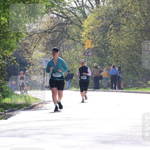 12.04.2026 - 45. Internationalen Wilhelmsburger Insellauf Yannick Fuchs http://msf.ph/oto/9499465 12.04.2026 11:06:14 Laufen 4374, 3537, 3808, 9 meine-sportfotos.de