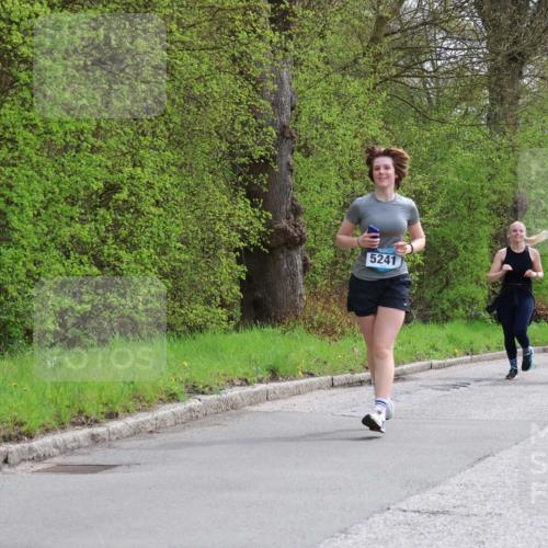 12.04.2026 - 45. Internationalen Wilhelmsburger Insellauf Yannick Fuchs http://msf.ph/oto/9499474 12.04.2026 13:14:36 Laufen 5241, 3547, 2514, 3548 meine-sportfotos.de