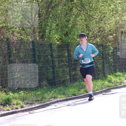 12.04.2026 - 45. Internationalen Wilhelmsburger Insellauf Yannick Fuchs http://msf.ph/oto/9499494 12.04.2026 11:06:22 Laufen 3537 meine-sportfotos.de