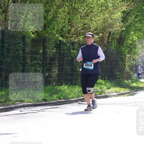 12.04.2026 - 45. Internationalen Wilhelmsburger Insellauf Yannick Fuchs http://msf.ph/oto/9499508 12.04.2026 11:06:29 Laufen 3808 meine-sportfotos.de