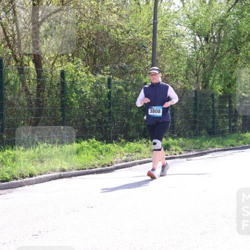 12.04.2026 - 45. Internationalen Wilhelmsburger Insellauf Yannick Fuchs http://msf.ph/oto/9499529 12.04.2026 11:06:32 Laufen 3808 meine-sportfotos.de