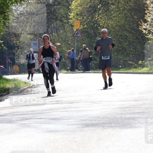 12.04.2026 - 45. Internationalen Wilhelmsburger Insellauf Yannick Fuchs http://msf.ph/oto/9499543 12.04.2026 11:06:39 Laufen 4813, 4374, 9, 2588 meine-sportfotos.de