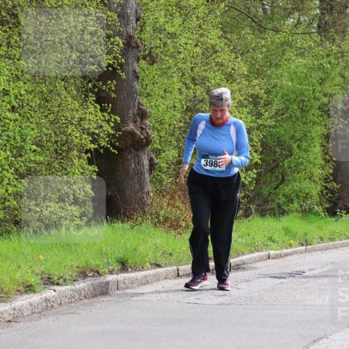12.04.2026 - 45. Internationalen Wilhelmsburger Insellauf Yannick Fuchs http://msf.ph/oto/9499614 12.04.2026 13:14:56 Laufen 398, 4324 meine-sportfotos.de