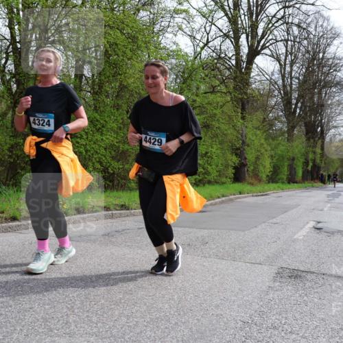 12.04.2026 - 45. Internationalen Wilhelmsburger Insellauf Yannick Fuchs http://msf.ph/oto/9499661 12.04.2026 13:15:03 Laufen 4324, 4429 meine-sportfotos.de