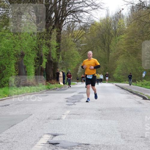 12.04.2026 - 45. Internationalen Wilhelmsburger Insellauf Yannick Fuchs http://msf.ph/oto/9499683 12.04.2026 13:15:20 Laufen 2079 meine-sportfotos.de