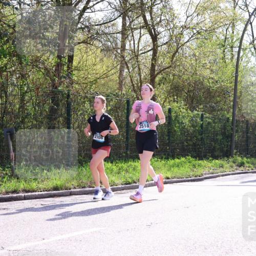 12.04.2026 - 45. Internationalen Wilhelmsburger Insellauf Yannick Fuchs http://msf.ph/oto/9499694 12.04.2026 11:07:42 Laufen 2108, 2518, 2146 meine-sportfotos.de