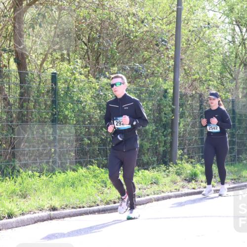 12.04.2026 - 45. Internationalen Wilhelmsburger Insellauf Yannick Fuchs http://msf.ph/oto/9499722 12.04.2026 11:07:46 Laufen 292, 2542, 3122 meine-sportfotos.de