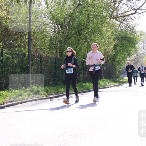 12.04.2026 - 45. Internationalen Wilhelmsburger Insellauf Yannick Fuchs http://msf.ph/oto/9499838 12.04.2026 11:08:08 Laufen 2929 meine-sportfotos.de
