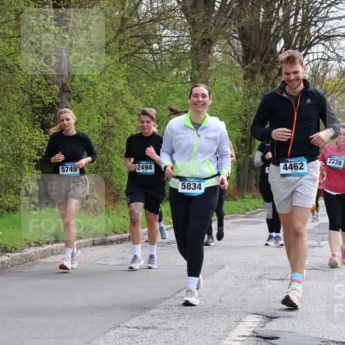 12.04.2026 - 45. Internationalen Wilhelmsburger Insellauf Yannick Fuchs http://msf.ph/oto/9499888 12.04.2026 13:16:02 Laufen 5745, 2494, 5834, 4462, 2339 meine-sportfotos.de