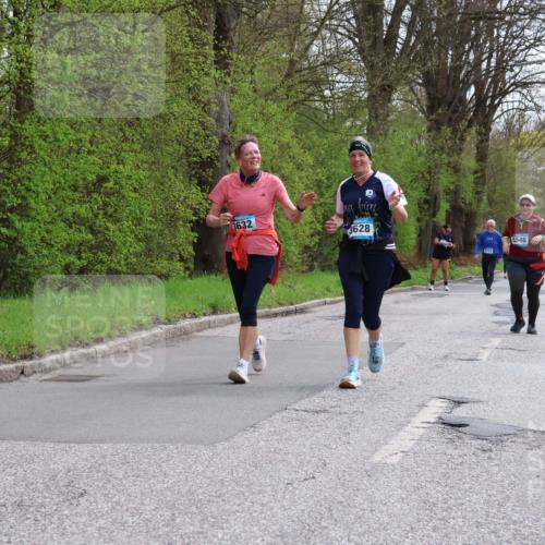 12.04.2026 - 45. Internationalen Wilhelmsburger Insellauf Yannick Fuchs http://msf.ph/oto/9499977 12.04.2026 13:16:11 Laufen 3632, 3628, 5546 meine-sportfotos.de