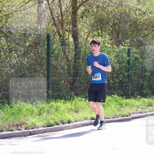 12.04.2026 - 45. Internationalen Wilhelmsburger Insellauf Yannick Fuchs http://msf.ph/oto/9499989 12.04.2026 11:08:39 Laufen 5583 meine-sportfotos.de