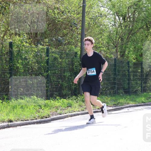 12.04.2026 - 45. Internationalen Wilhelmsburger Insellauf Yannick Fuchs http://msf.ph/oto/9500042 12.04.2026 11:09:24 Laufen 5734, 3719 meine-sportfotos.de