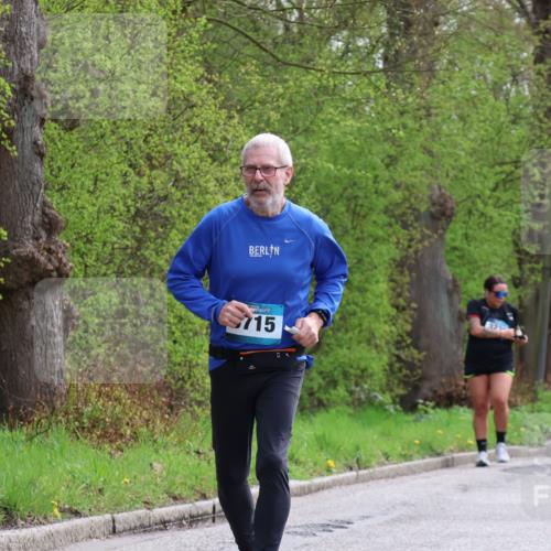 12.04.2026 - 45. Internationalen Wilhelmsburger Insellauf Yannick Fuchs http://msf.ph/oto/9500053 12.04.2026 13:16:23 Laufen 715, 2587 meine-sportfotos.de