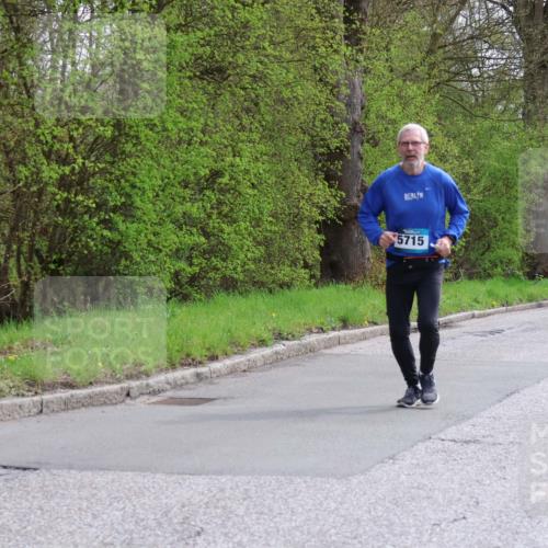 12.04.2026 - 45. Internationalen Wilhelmsburger Insellauf Yannick Fuchs http://msf.ph/oto/9500067 12.04.2026 13:16:24 Laufen 5715, 587 meine-sportfotos.de