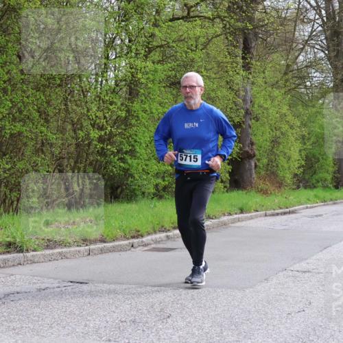 12.04.2026 - 45. Internationalen Wilhelmsburger Insellauf Yannick Fuchs http://msf.ph/oto/9500078 12.04.2026 13:16:25 Laufen 5715, 2909 meine-sportfotos.de