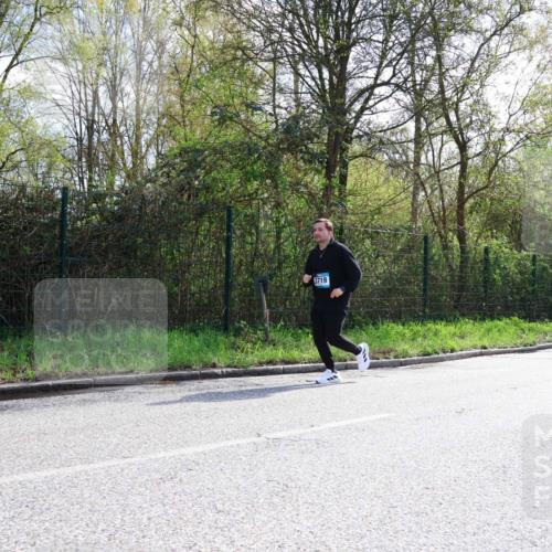 12.04.2026 - 45. Internationalen Wilhelmsburger Insellauf Yannick Fuchs http://msf.ph/oto/9500082 12.04.2026 11:09:30 Laufen 3719 meine-sportfotos.de