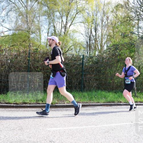 12.04.2026 - 45. Internationalen Wilhelmsburger Insellauf Yannick Fuchs http://msf.ph/oto/9500153 12.04.2026 11:09:45 Laufen 3689 meine-sportfotos.de