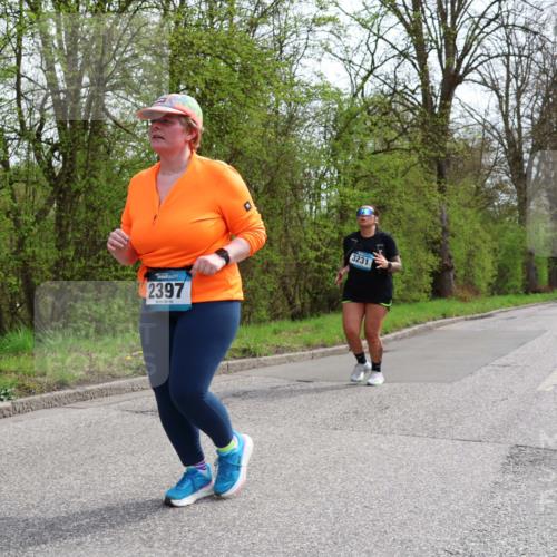 12.04.2026 - 45. Internationalen Wilhelmsburger Insellauf Yannick Fuchs http://msf.ph/oto/9500157 12.04.2026 13:16:37 Laufen 2397, 3231 meine-sportfotos.de
