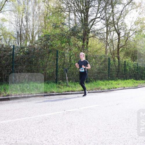 12.04.2026 - 45. Internationalen Wilhelmsburger Insellauf Yannick Fuchs http://msf.ph/oto/9500174 12.04.2026 11:09:53 Laufen 3196 meine-sportfotos.de