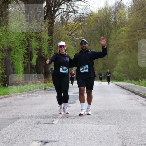 12.04.2026 - 45. Internationalen Wilhelmsburger Insellauf Yannick Fuchs http://msf.ph/oto/9500214 12.04.2026 13:16:47 Laufen 3835, 3836 meine-sportfotos.de
