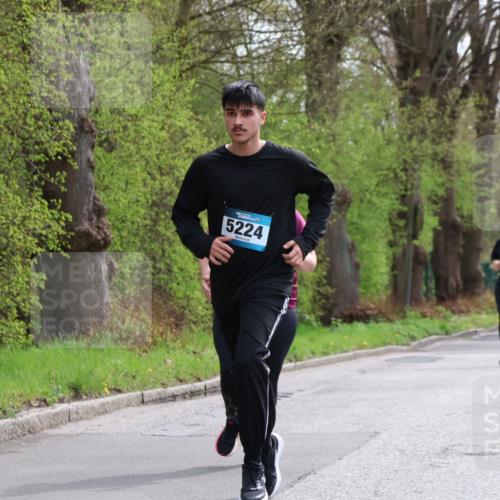 12.04.2026 - 45. Internationalen Wilhelmsburger Insellauf Yannick Fuchs http://msf.ph/oto/9500263 12.04.2026 13:17:09 Laufen 5224 meine-sportfotos.de