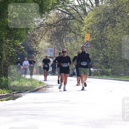 12.04.2026 - 45. Internationalen Wilhelmsburger Insellauf Yannick Fuchs http://msf.ph/oto/9500291 12.04.2026 11:10:43 Laufen 9, 3298, 3297, 3775, 4519 meine-sportfotos.de