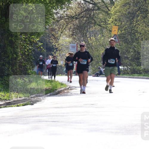 12.04.2026 - 45. Internationalen Wilhelmsburger Insellauf Yannick Fuchs http://msf.ph/oto/9500296 12.04.2026 11:10:44 Laufen 3297, 10, 4519, 3775, 9, 3298 meine-sportfotos.de