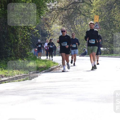 12.04.2026 - 45. Internationalen Wilhelmsburger Insellauf Yannick Fuchs http://msf.ph/oto/9500301 12.04.2026 11:10:45 Laufen 3775, 3297, 2237, 3298, 9 meine-sportfotos.de
