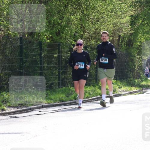12.04.2026 - 45. Internationalen Wilhelmsburger Insellauf Yannick Fuchs http://msf.ph/oto/9500344 12.04.2026 11:10:56 Laufen 3297, 3298, 2237, 352 meine-sportfotos.de