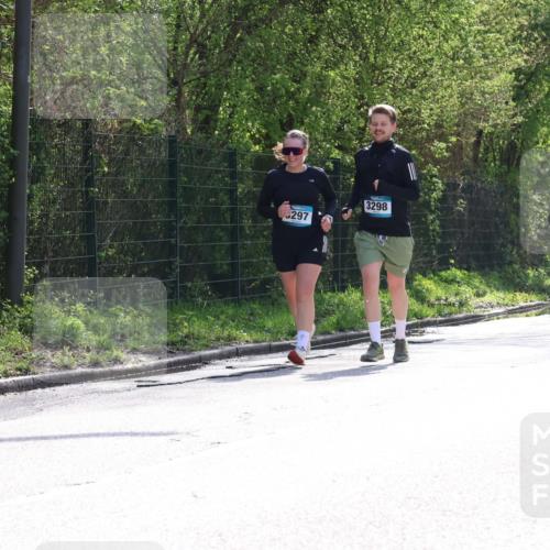12.04.2026 - 45. Internationalen Wilhelmsburger Insellauf Yannick Fuchs http://msf.ph/oto/9500346 12.04.2026 11:10:56 Laufen 297, 3298, 2237 meine-sportfotos.de