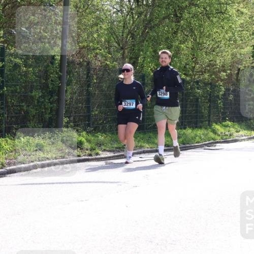 12.04.2026 - 45. Internationalen Wilhelmsburger Insellauf Yannick Fuchs http://msf.ph/oto/9500349 12.04.2026 11:10:57 Laufen 3297, 3298, 237 meine-sportfotos.de
