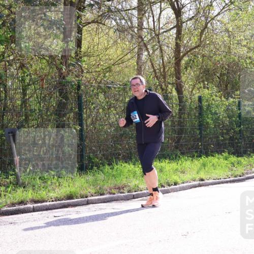 12.04.2026 - 45. Internationalen Wilhelmsburger Insellauf Yannick Fuchs http://msf.ph/oto/9500421 12.04.2026 11:11:09 Laufen 352 meine-sportfotos.de