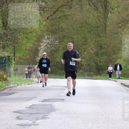 12.04.2026 - 45. Internationalen Wilhelmsburger Insellauf Yannick Fuchs http://msf.ph/oto/9500426 12.04.2026 13:18:01 Laufen 2038 meine-sportfotos.de