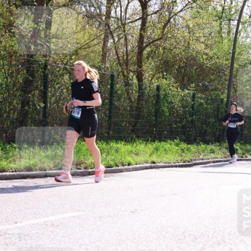 12.04.2026 - 45. Internationalen Wilhelmsburger Insellauf Yannick Fuchs http://msf.ph/oto/9500451 12.04.2026 11:11:15 Laufen 519, 3775 meine-sportfotos.de