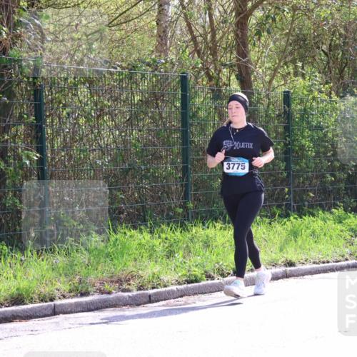 12.04.2026 - 45. Internationalen Wilhelmsburger Insellauf Yannick Fuchs http://msf.ph/oto/9500468 12.04.2026 11:11:17 Laufen 3775 meine-sportfotos.de