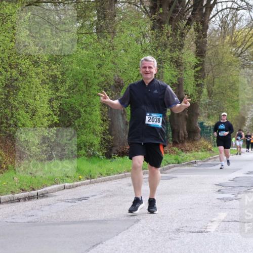 12.04.2026 - 45. Internationalen Wilhelmsburger Insellauf Yannick Fuchs http://msf.ph/oto/9500469 12.04.2026 13:18:13 Laufen 2038 meine-sportfotos.de