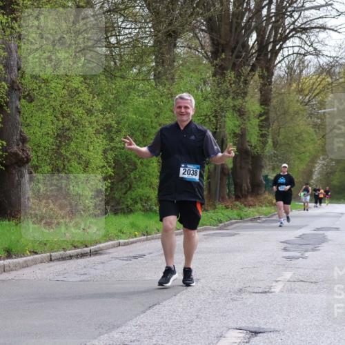 12.04.2026 - 45. Internationalen Wilhelmsburger Insellauf Yannick Fuchs http://msf.ph/oto/9500479 12.04.2026 13:18:14 Laufen 2038 meine-sportfotos.de
