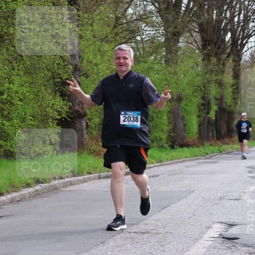 12.04.2026 - 45. Internationalen Wilhelmsburger Insellauf Yannick Fuchs http://msf.ph/oto/9500495 12.04.2026 13:18:15 Laufen 2038 meine-sportfotos.de